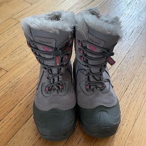 Columbia Boots Girls Size 5 BY1301-060 Insulated Waterproof Snow Boots